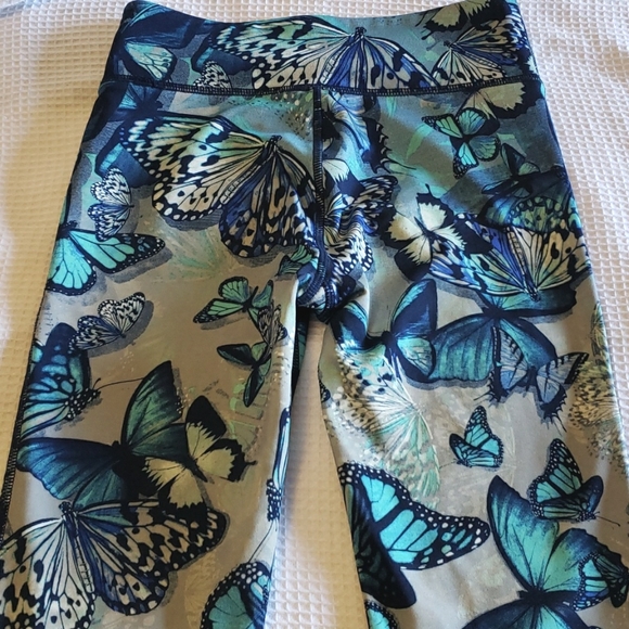 Gap Fit Girls 10-11 Large Blue Aqua Butterfly Leggings Yoga Pants - Picture 4 of 4